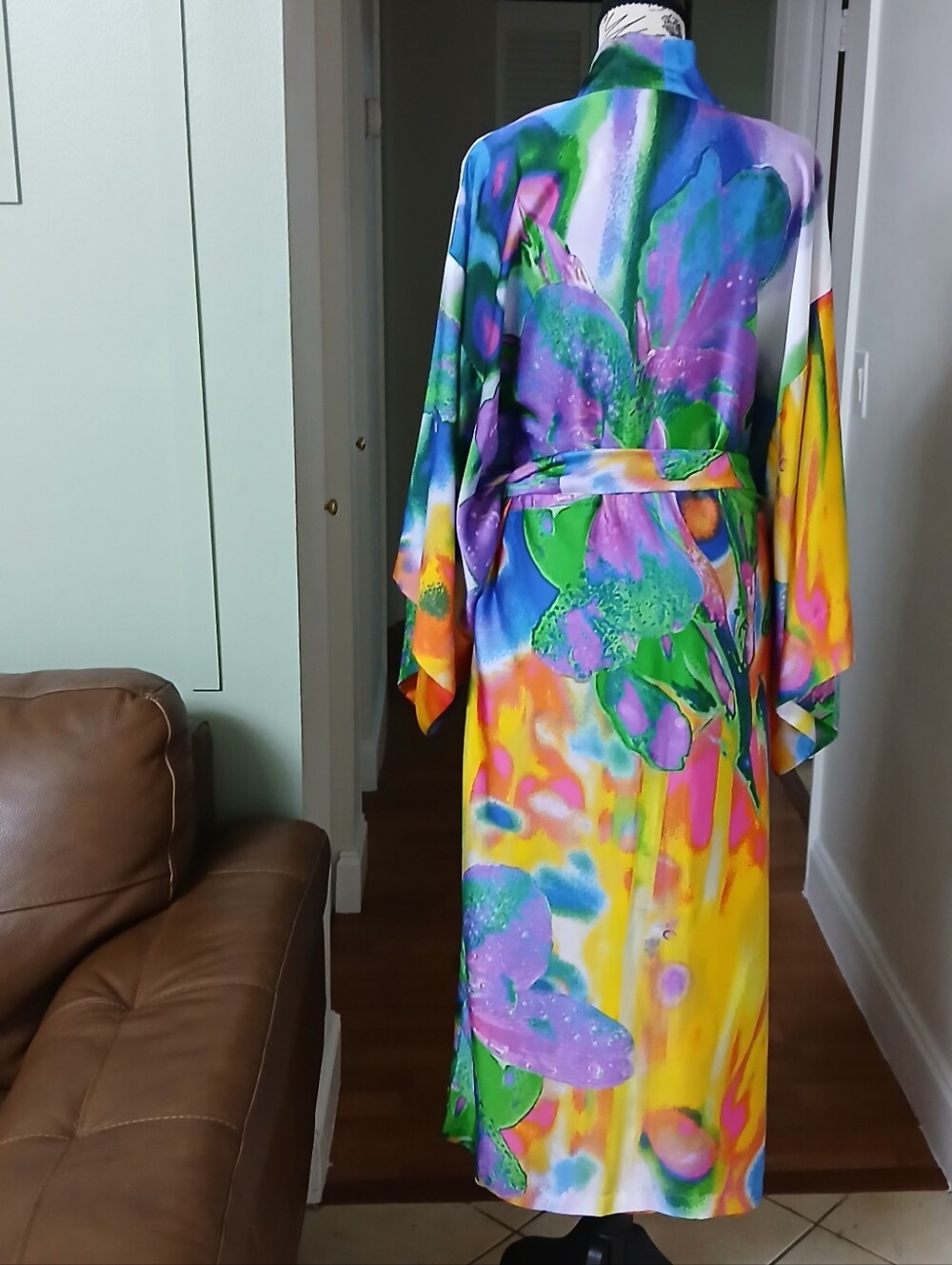 Natori Multicolor Kimono Robe & Slip Dress Matching Set - Picture 6 of 10
